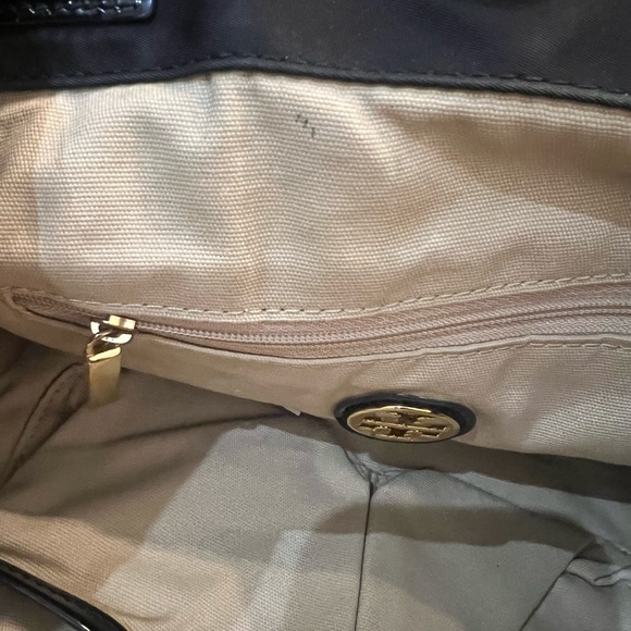 Tory Burch Handbag. A perennial favorite, the Ella Tote Bag - Picture 8 of 12